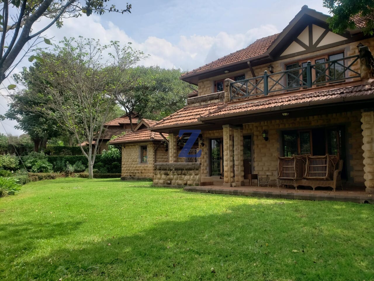 Spacious 4 bedroom Town house for Rent, In Runda